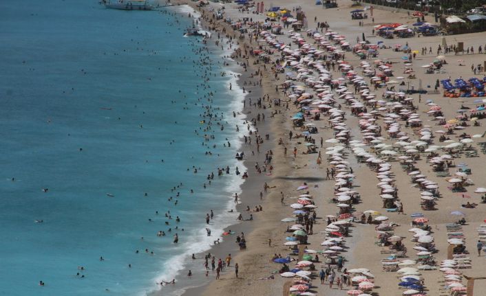 Fethiye’nin nüfusu bayramda 1 milyonu geçti