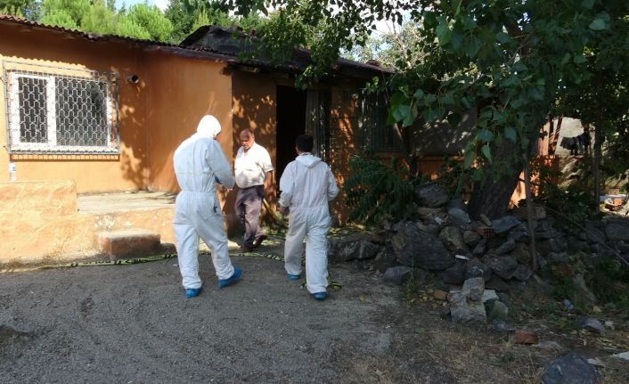 Fidye için rehin alıp işkence ettiler, para alamayınca öldürüp bahçeye gömdüler