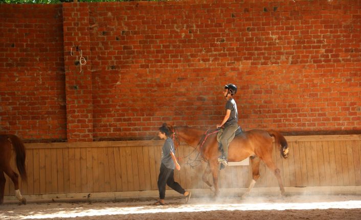 Gençler eğlenceyi doğada buldu