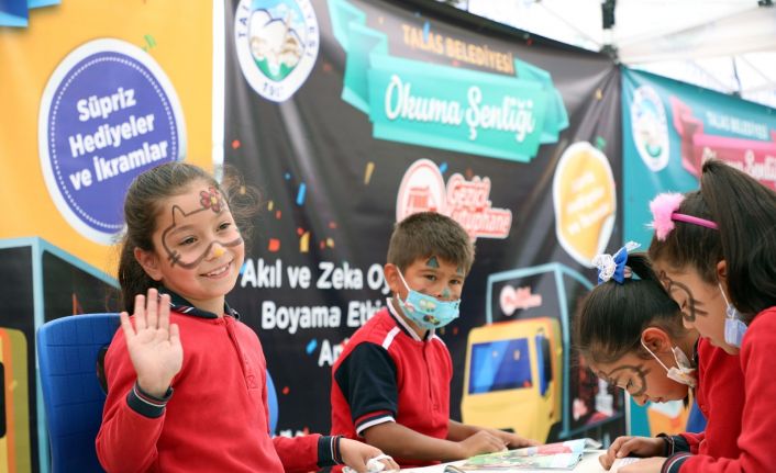 Gezici Kütüphane Talas kırsalını arşınlıyor