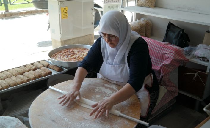 Gözlemeci teyzeler yazın da işlerinin başında