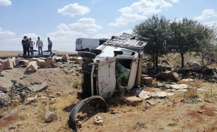 Hatalı sollama kaza getirdi: 2 ölü