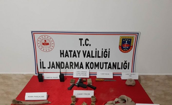 İzinsiz kazı yapan defineciler suçüstü yakalandı