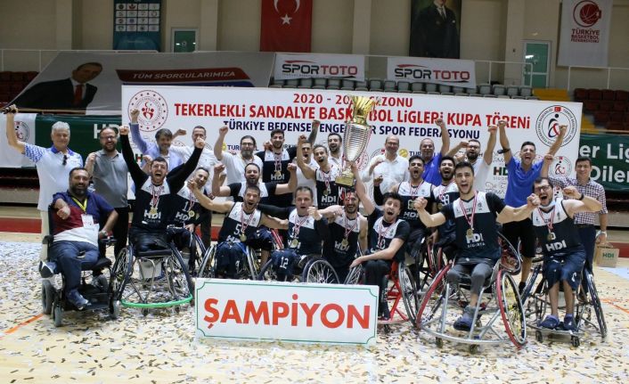 İzmir Büyükşehir Belediyespor’un lisanslı sporcu sayısı bin 100’e ulaştı