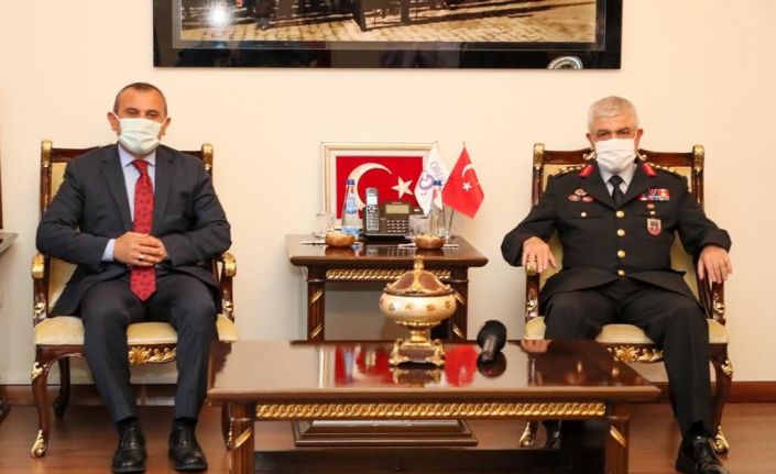 Jandarma Genel Komutanı Orgeneral Çetin: “Bayrağımız ve ülkemiz için hepimizin canı feda olsun”