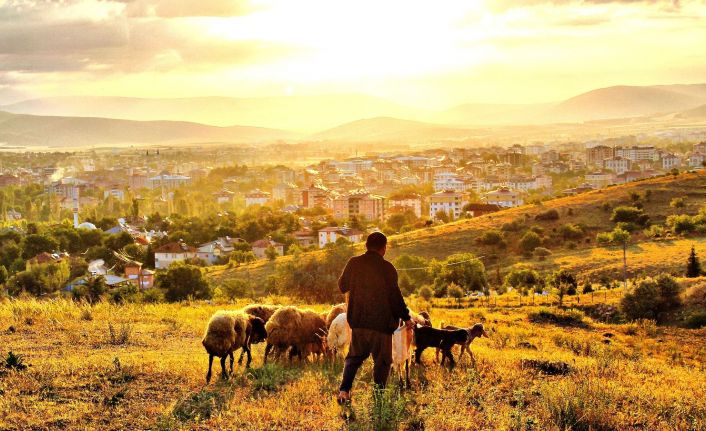 Kahramanmaraş’ta gün doğumu ve batımı görsel şölen oluşturdu