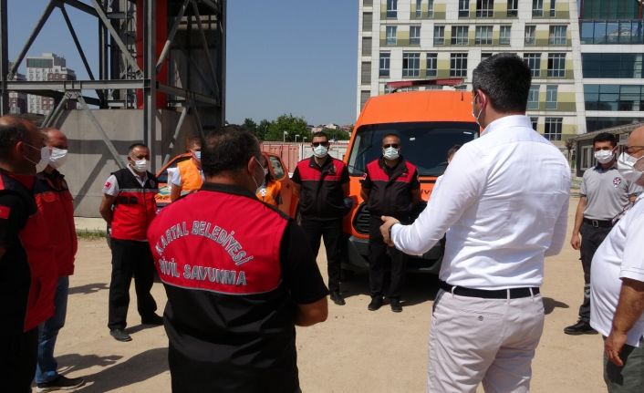 Kartal Belediyesi Sivil Savunma Ekipleri yangınla mücadeleye yardım için Manavgat’a hareket etti