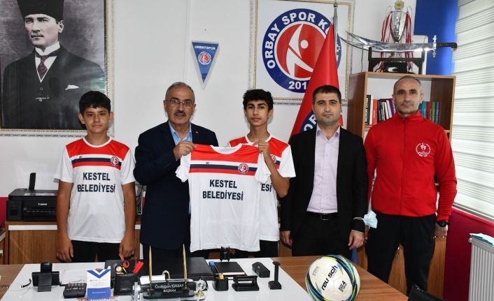 Kestel Belediyesi sporun ve sporcuların yanında