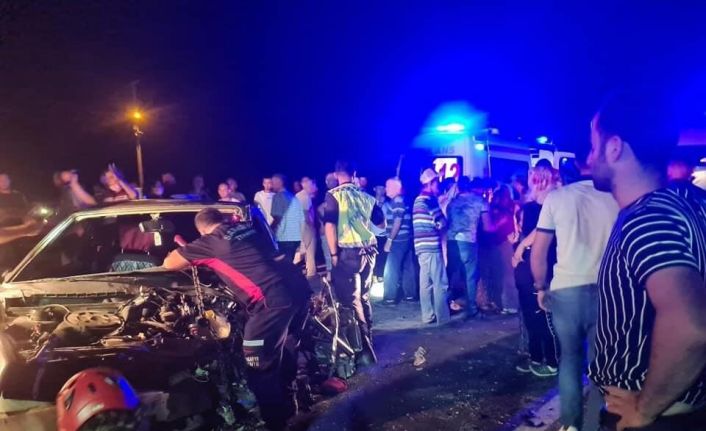 Kontrolden çıkarak karşı şeride geçen araç dehşet saçtı: 1’i çocuk 5 yaralı