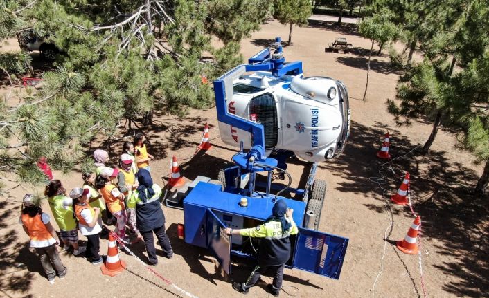 Konya Emniyetinden çocuklara eğlenceli eğitim