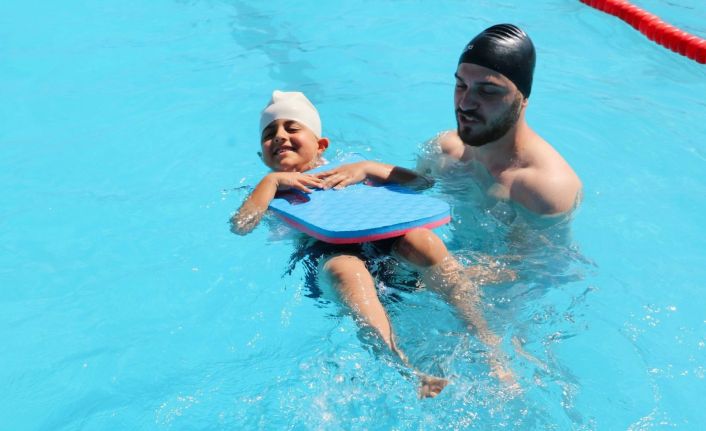 Körfez’de çocuklar sporla buluşuyor