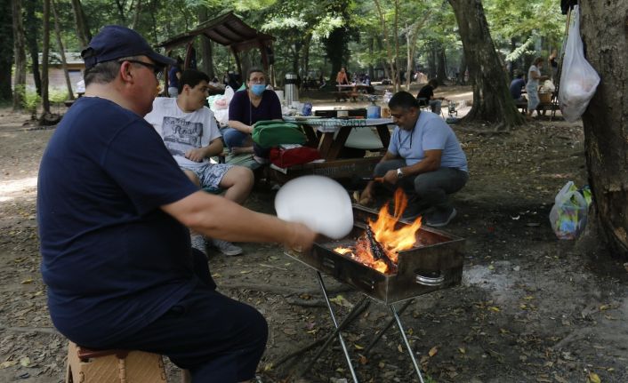 Kurban Bayramı’nın ikinci gününde vatandaşlar Belgrad Ormanı akın etti