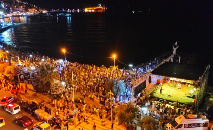 Kuşadası’nda şampiyonluk kutlamaları devam ediyor