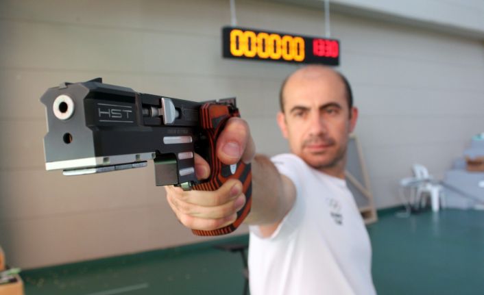 Milli sporcu Özgür Varlık, Tokyo Olimpiyatları için son hazırlıklarını yapıyor