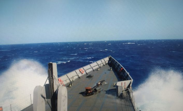 MSB: “Kaş’ın 161 mil güneybatısında 45 kişinin bulunduğu bir tekne battı”