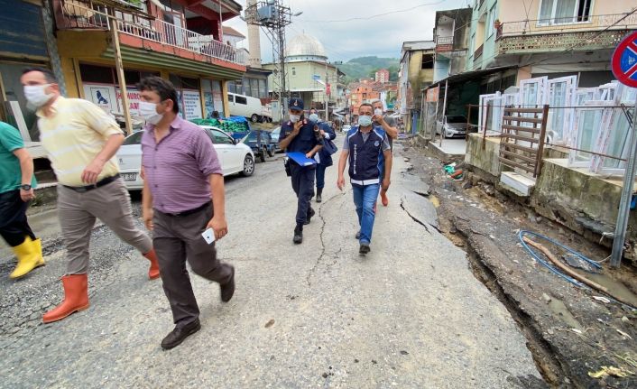 Müşterisini tıraş ederken dehşeti yaşadı