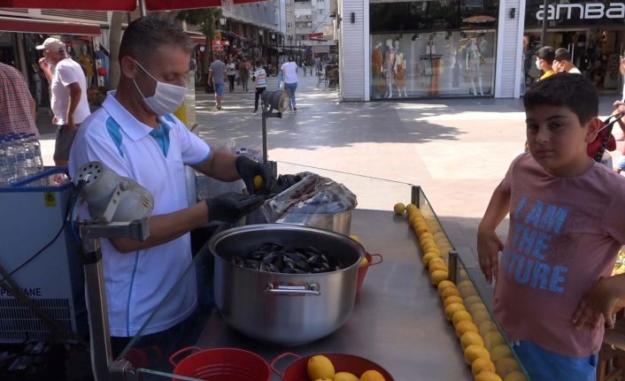 On yaşında sakız satıyordu, şimdi 10 kişiye iş veriyor