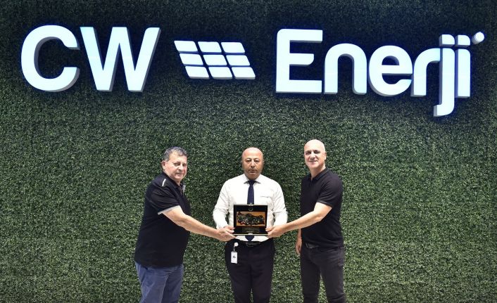 OSB Başkanı Bahar: "Sanayicilerimizin ve firmaların elde ettiği her başarı Antalya için bir gurur vesiledir"