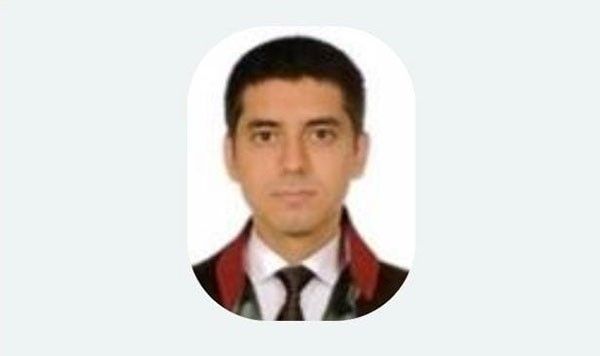 (Özel) E-5’te genç avukat bir aracın önüne atlayarak intihar etti