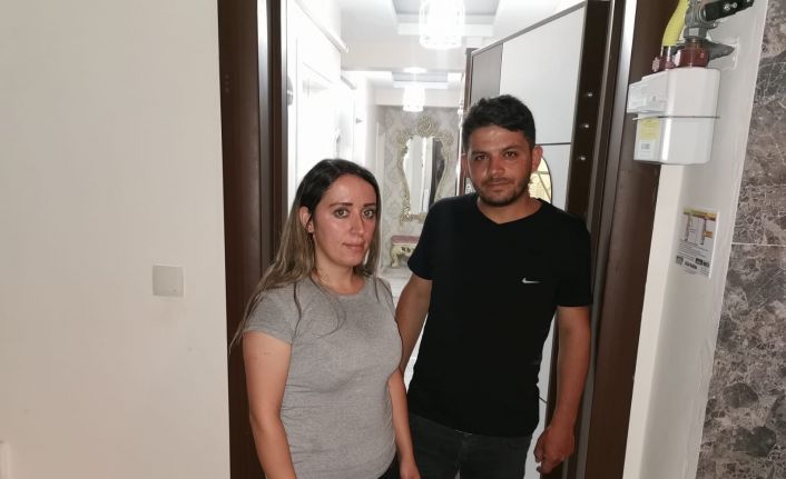(ÖZEL) Evlere giren kadın hırsızlar 15 bin TL ile parfümleri bile çaldı