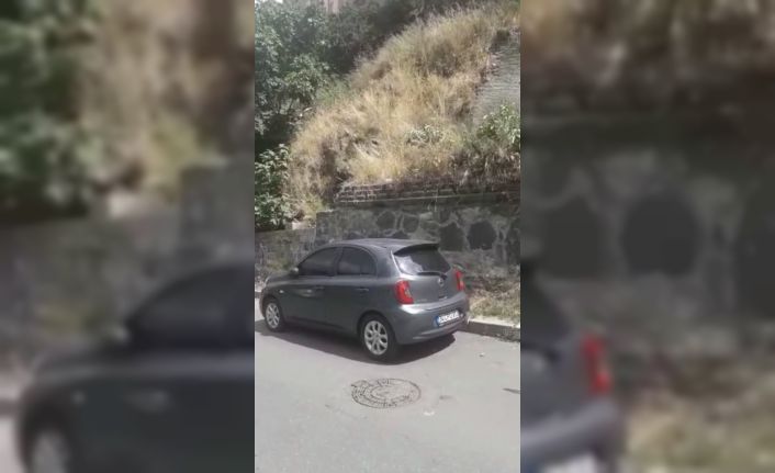 (Özel) İstanbul’da ilginç olay: “Hatalı park” ihbarına giden polis çalıntı aracı ve uyuşturucu yakaladı