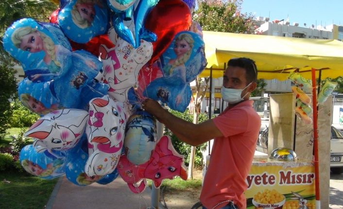 (ÖZEL) Kimse görmedi zannetti, yaptığı hareketle gönülleri kazandı, telefonları susmadı