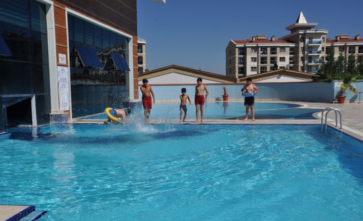 (ÖZEL) Tatil için termali tercih edenlerin Afyonkarahisar’daki ilk tercihleri Gazlıgöl oldu