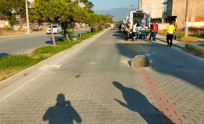 Rögar kapağı işçi servisine kaza yaptırdı: 7 yaralı