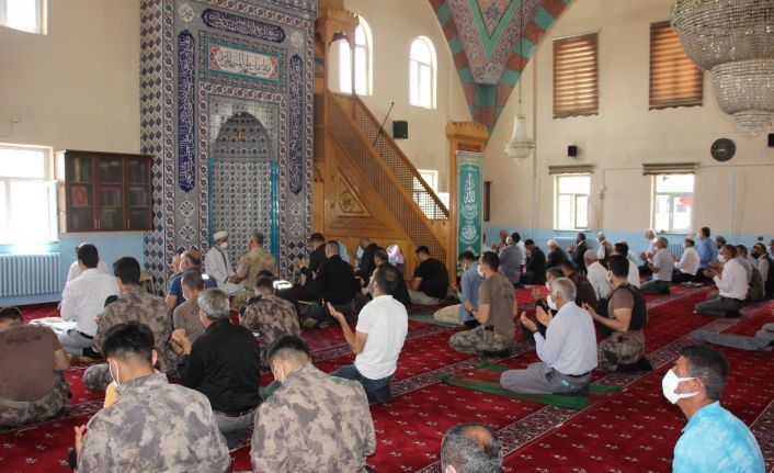 Şehit Emniyet Müdür Yardımcısı Cevher için mevlit okutuldu