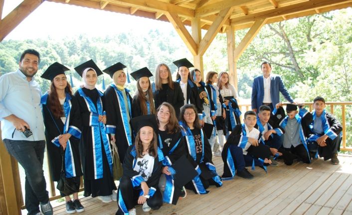Şehit Zafer Koyuncu İmam Hatip Ortaokulu’ndan anlamlı mezuniyet etkinliği