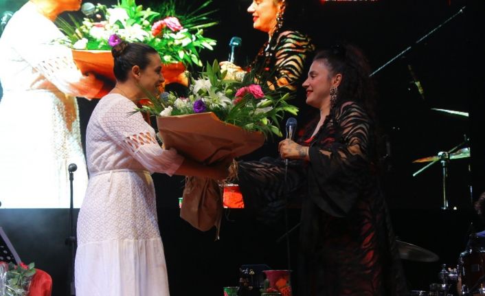 Selçuk’ta Ceylan Ertem rüzgarı