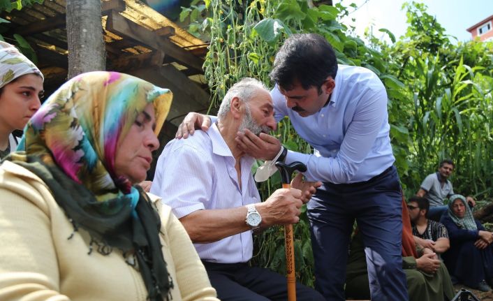 Selde kaybolan Batuhan Delihasan’ın ailesini Bakan Murat Kurum teselli etti