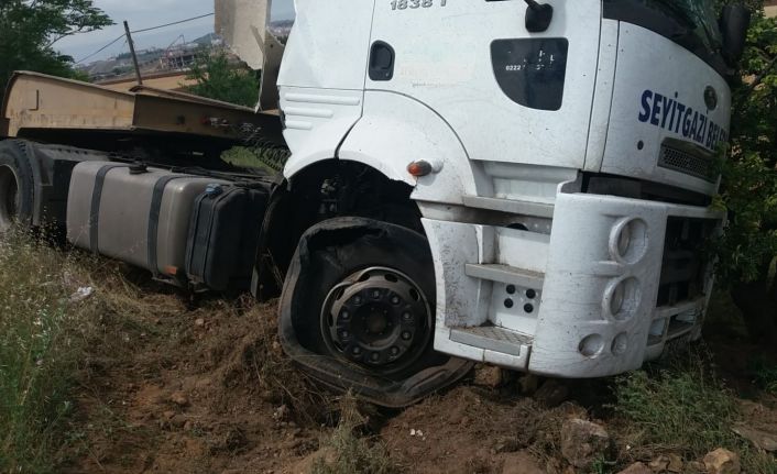 Seyitgazi yolunda trafik kazası, 1 yaralı