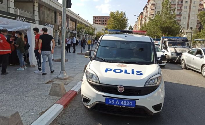 Siirt’te vakalar artınca emniyet araçları ve cami hoparlörlerinden vatandaşlar uyarıldı