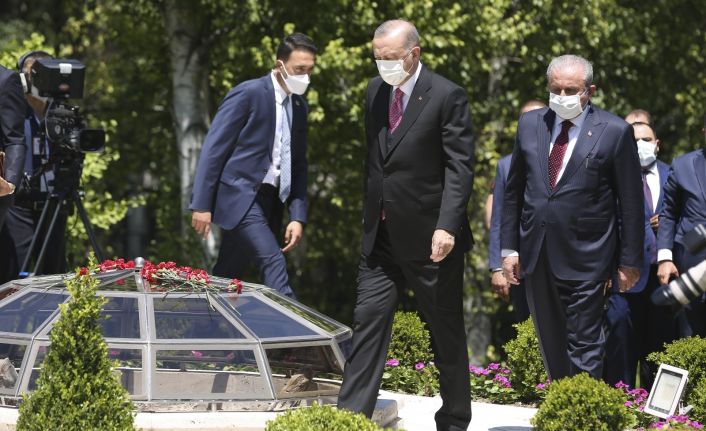 TBMM Başkanı Şentop: “FETÖ aparatı yerinden söküldükçe Türkiye milli hedeflerine daha emin ve kararlı adımlar atmaya başlamıştır”