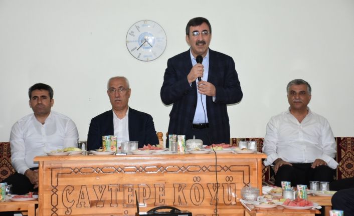 TBMM Plan ve Bütçe Komisyonu Başkanı Yılmaz: “Dünya ekonomisinde 3.3 küçülme olmuş, biz 1.8 büyüme sağlamışız”