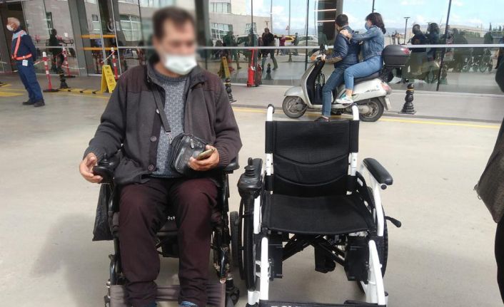 Tekerlekli sandalyelerine Yunusemre ile kavuştular