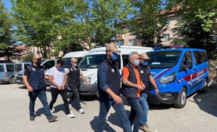 Terör örgütleri üyelerine finans sağlayan 2 şahıs adliyeye sevk edildi