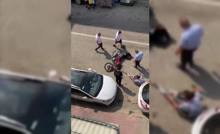 Türkeli’de motorsiklet yayaya çarptı: 2 yaralı