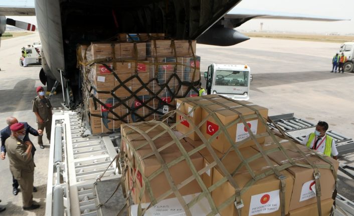 Türkiye’nin Covid-19 ile mücadele için gönderdiği tıbbi yardım Tunus’a ulaştı