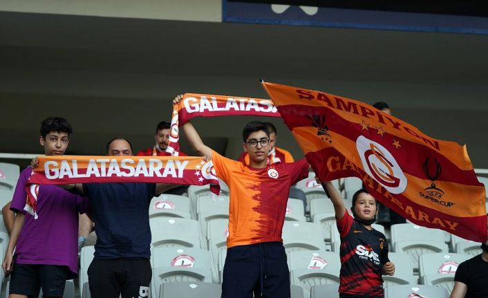 UEFA Şampiyonlar Ligi: Galatasaray: 0 - PSV Eindhoven: 0 (Maç devam ediyor)