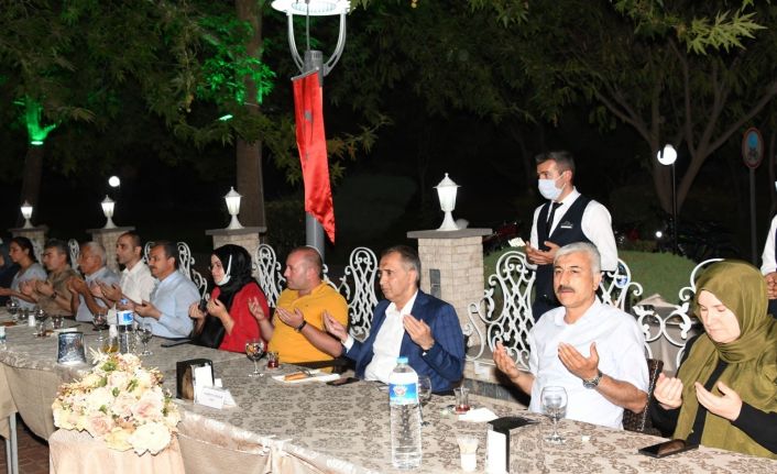 Vali Mahmut Çuhadar, 15 Temmuz gazileriyle buluştu