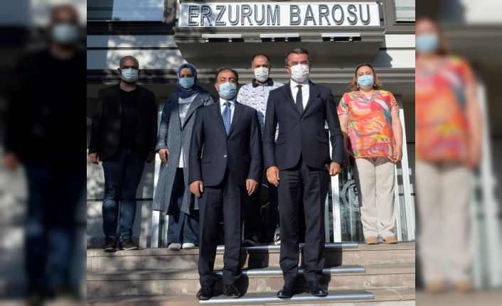 Vali Okay Memiş, Baro Başkanı Göğebakan’ı tebrik etti