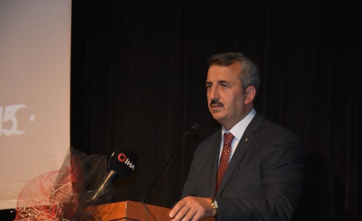 Vali Sezer: “O gece direnmeseydik, yüzlerce yıl boyunca esaret altında kalacaktık”