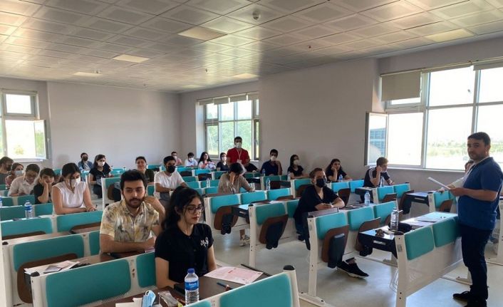 Yabancı Öğrenci Sınavına Büyük İlgi