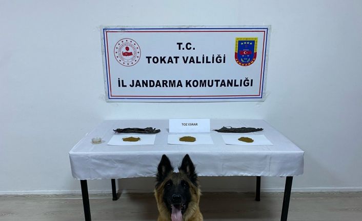 Yol uygulamasında uyuşturucu madde ile 7 adet tabanca ele geçirildi