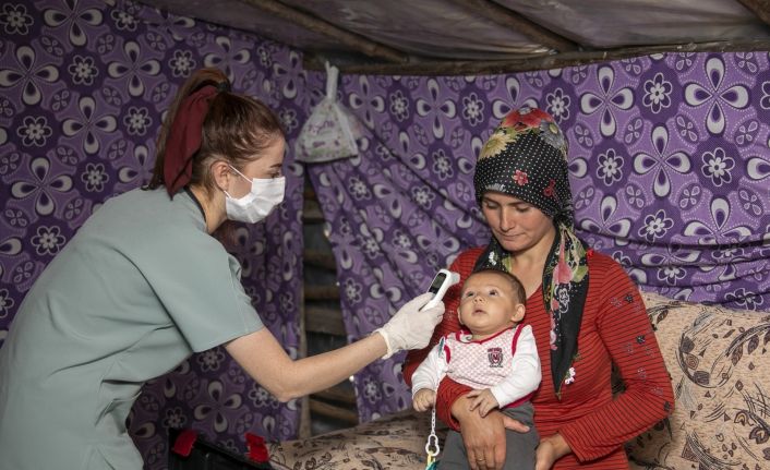 2 bin rakımdaki konargöçer Yörüklere kuaför hizmeti bile götürdüler