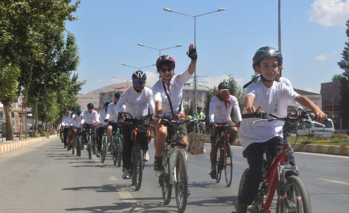 3. Van Gölü Bisiklet Festivali başladı