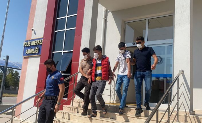 5 bin TL çaldıkları kokoreççiyi ikinci defa soymak isterken yakalandılar