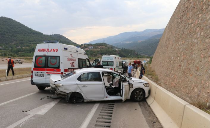 Amasya’da feci kaza: Anne ve 2 oğlu öldü, baba ve oğlu yaralı